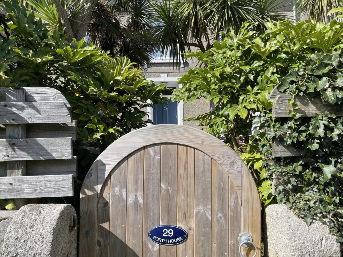 Porth House, With South Facing Courtyard Garden! Villa St Ives  Bagian luar foto